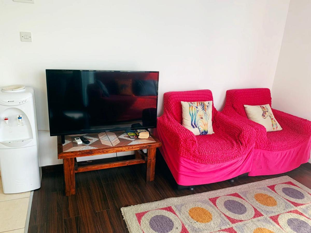 Rix Apartments ไคริเนีย ภายนอก รูปภาพ