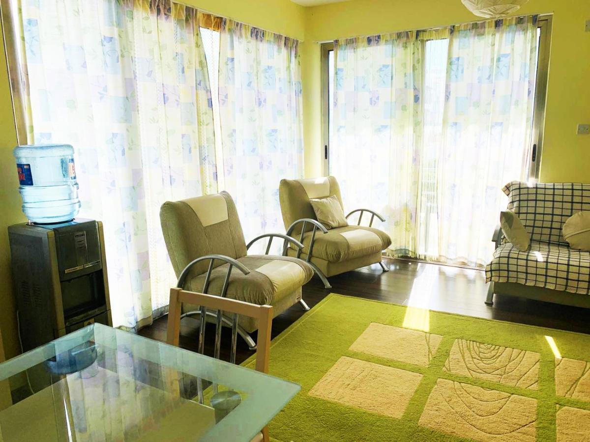 Rix Apartments ไคริเนีย ภายนอก รูปภาพ